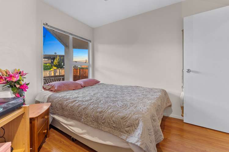 33 Gulf Crest Bucklands Beach_23