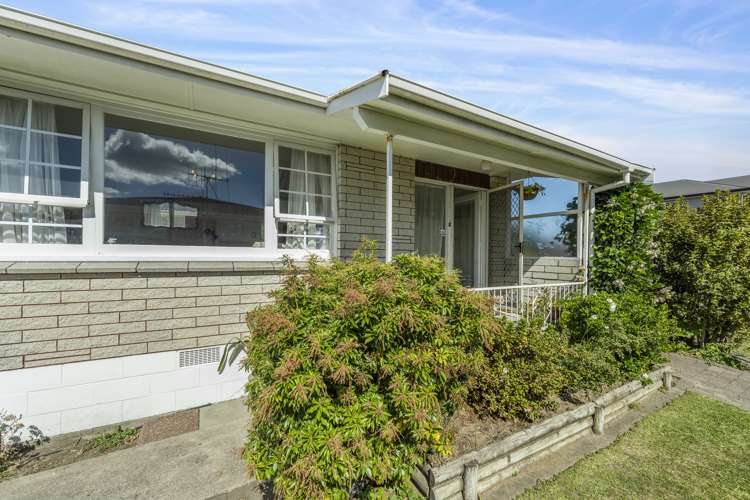 22 Ridge Street Otumoetai_16