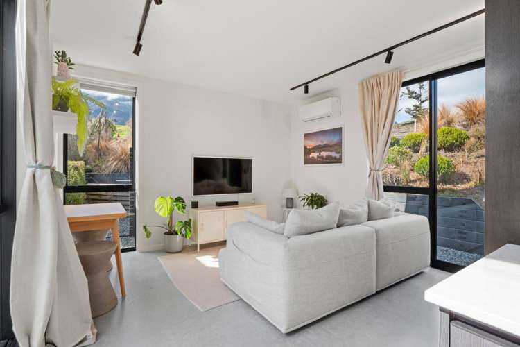 12 Elevator Lane Jacks Point_7