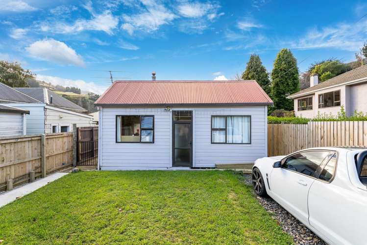 5 Montague Street_1