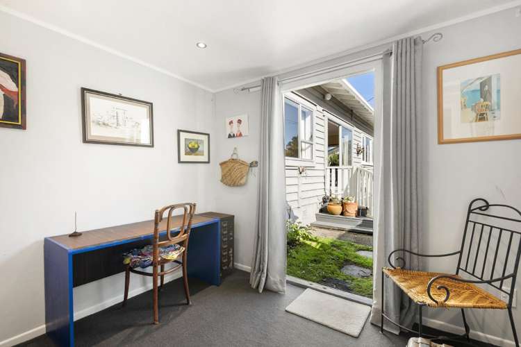 1/18 Gladstone Road Northcote_18