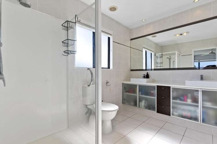 19 Pine Harbour Parade Beachlands_26