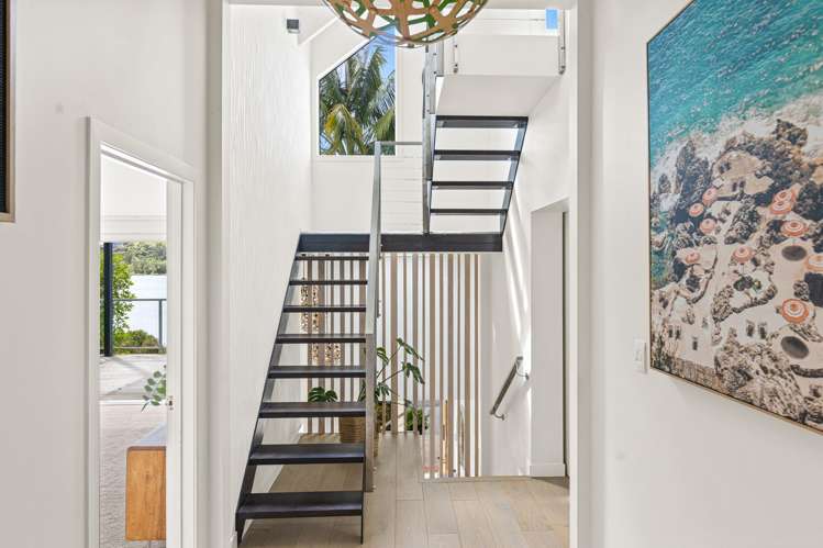 1184 Sandspit Road Sandspit_20