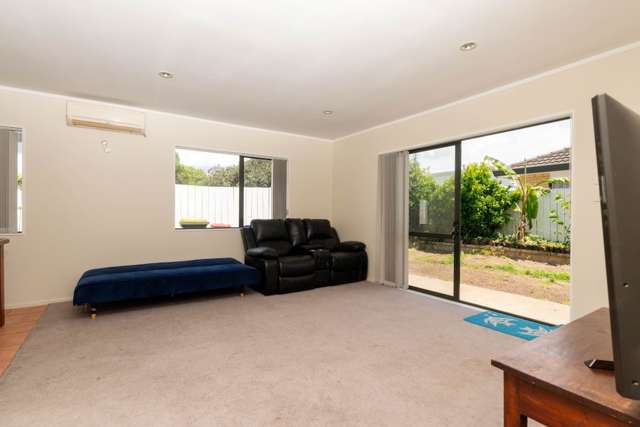 20B Huia Road 10695_1