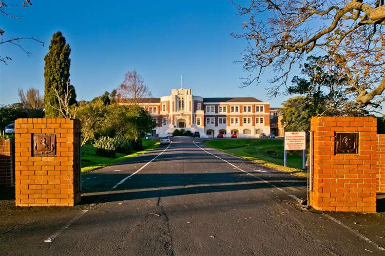 2/13 Pine Ridge Terrace Hauraki_16