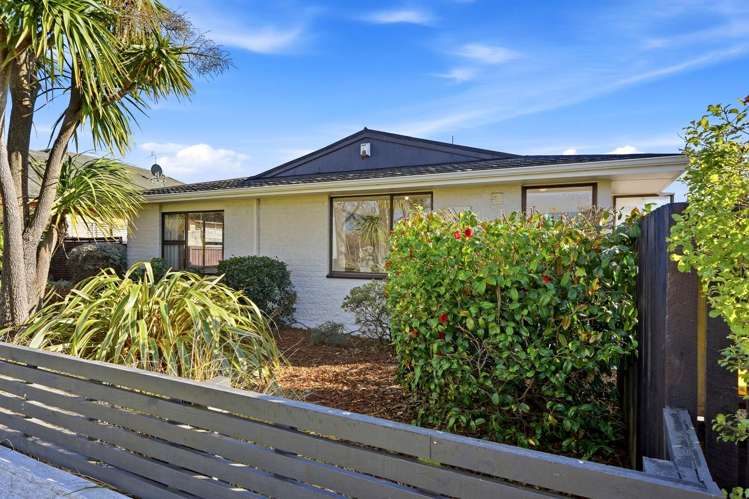1/126 Lake Terrace Road Burwood_13