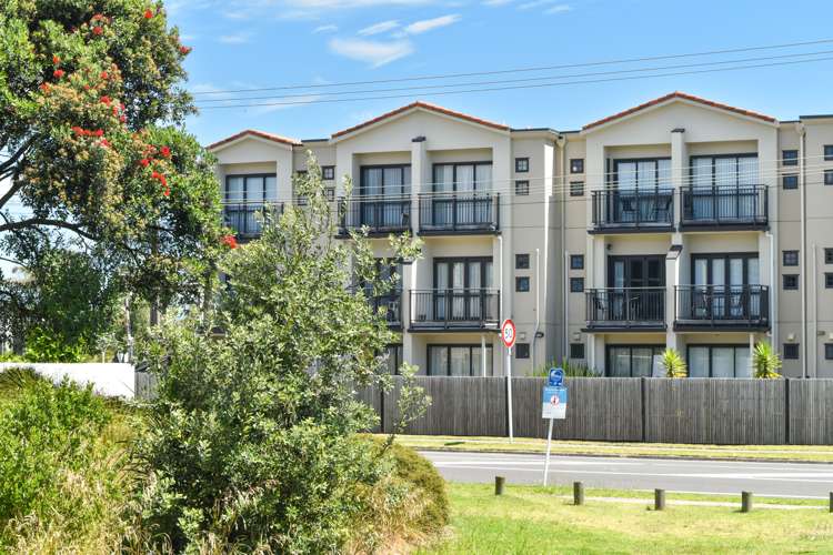 10/346 Oceanbeach Road Mount Maunganui_1