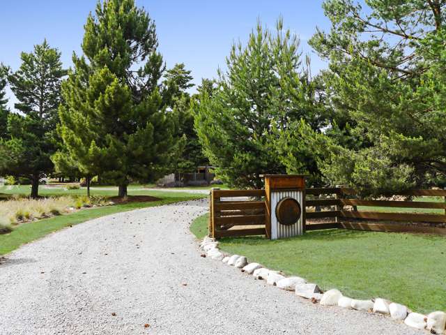 3 North West Arch Twizel_4