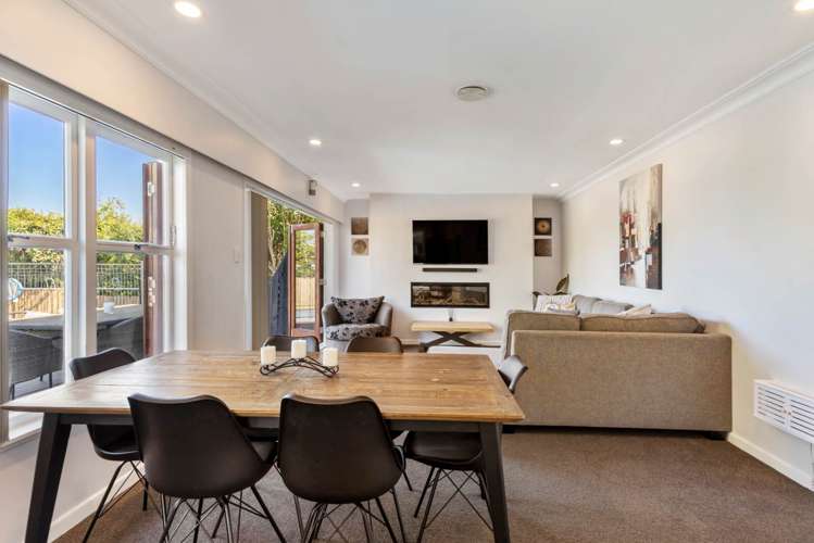 1/219 Glenfield Road Hillcrest_8