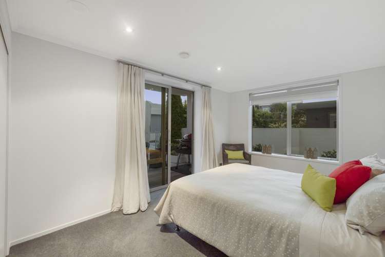 1/104 Harbour Drive Otumoetai_23