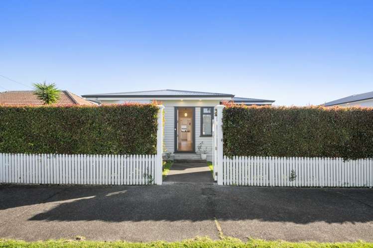 52 Wainui Avenue Point Chevalier_20