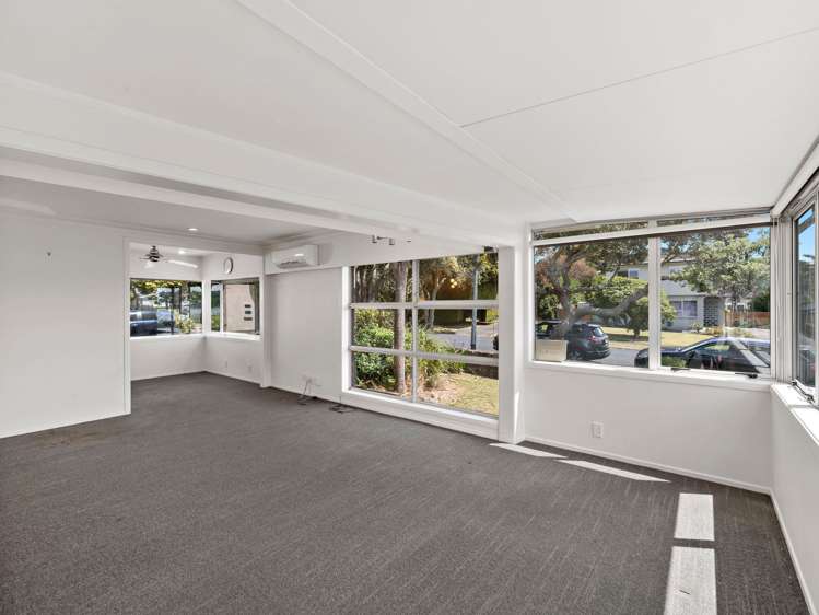 6 Yorkton Rise Mangere Bridge_6