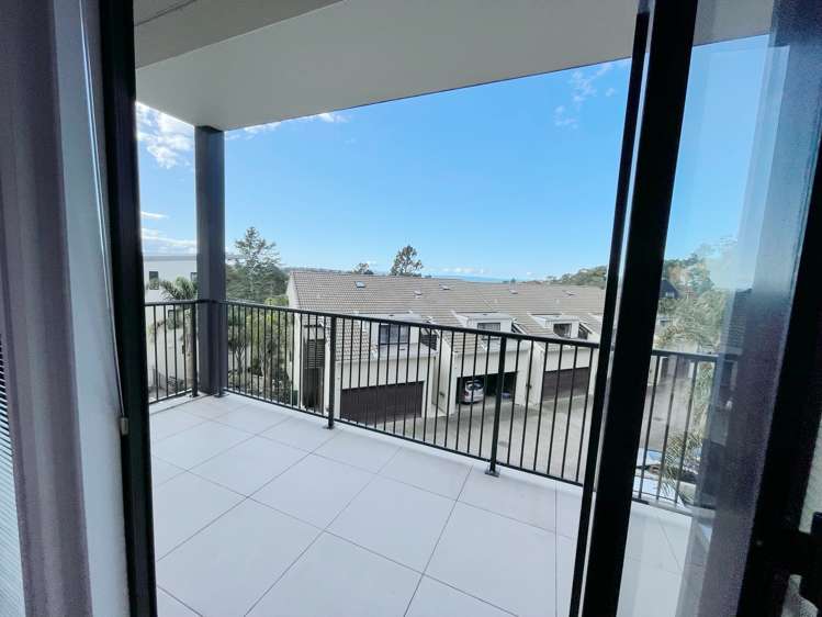 B202/525 East Coast Road Browns Bay_5