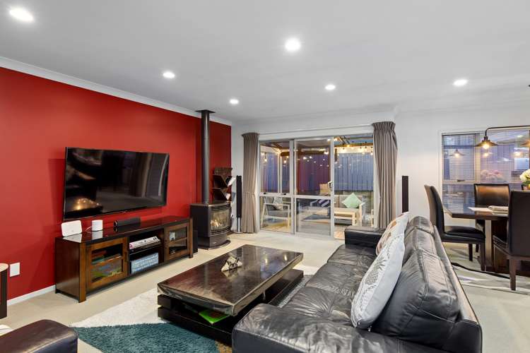 20 Ronald Scott Grove Riverstone Terraces_5