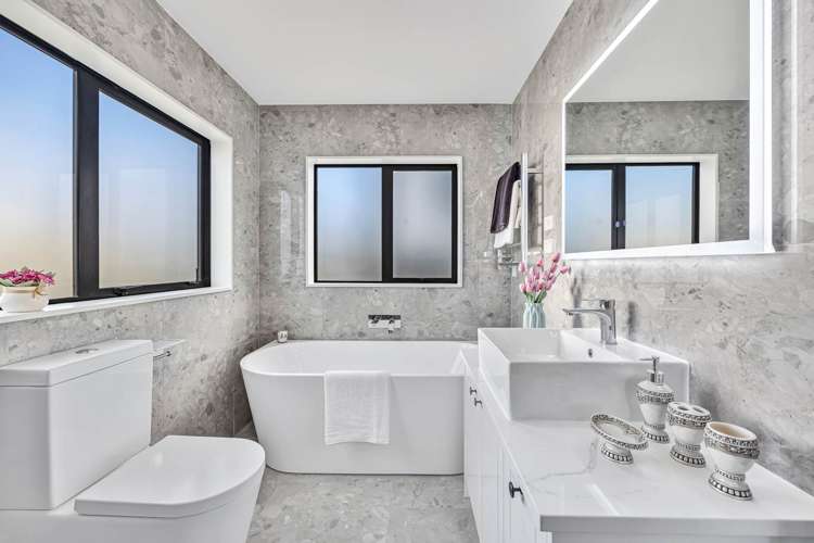 22 Tannaghmore Drive Flat Bush_17