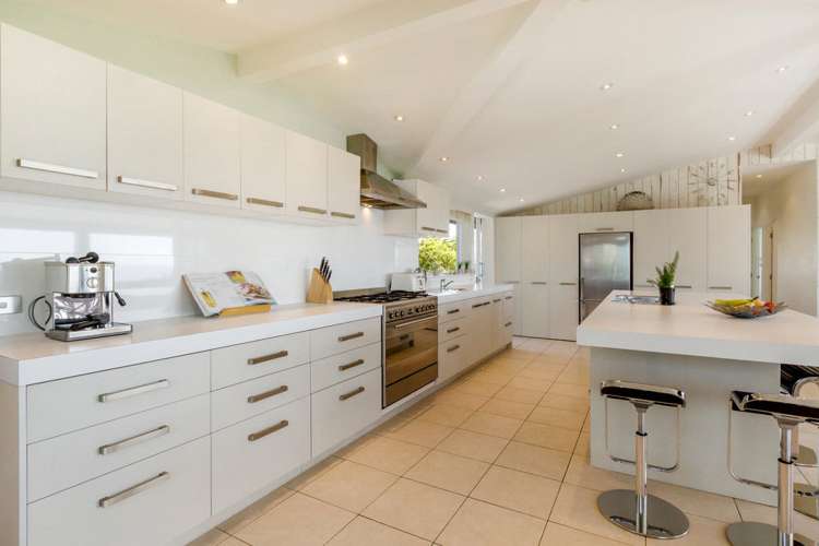 20 Queens Drive Oneroa_8