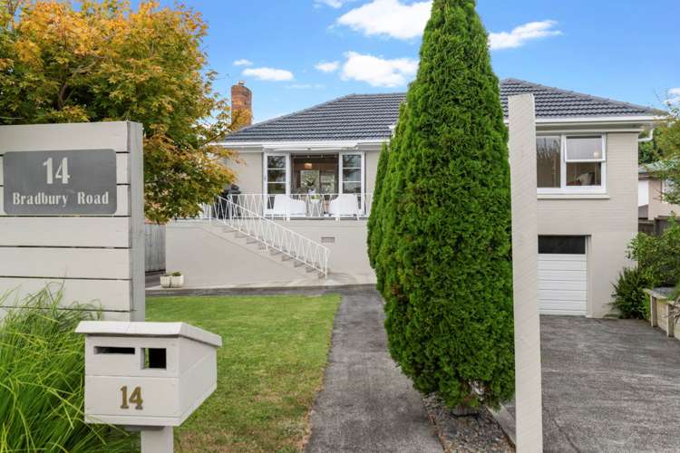 14 Bradbury Road Botany Downs_12