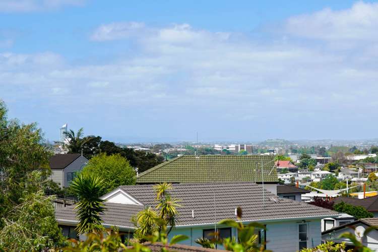 1/15 Kupari Place Totara Vale_18