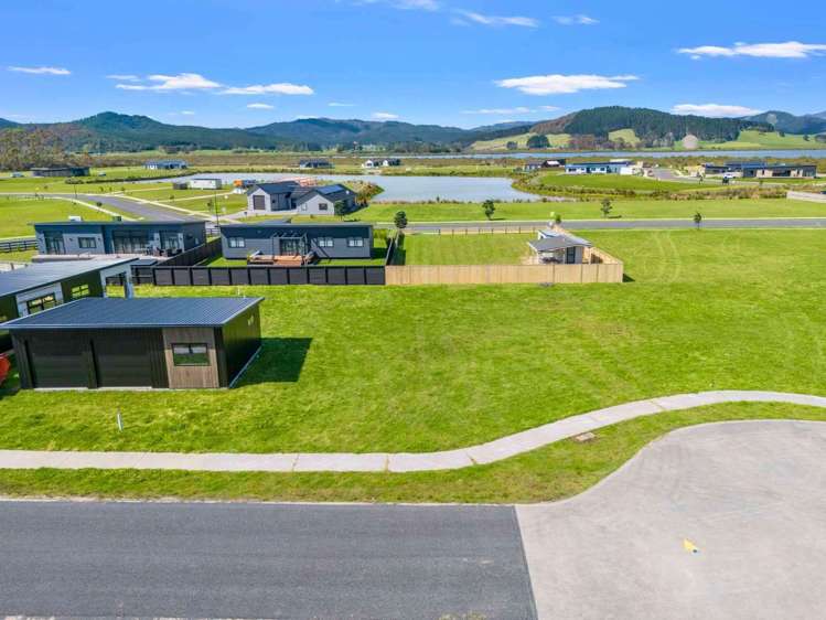7 Riria Way Matarangi_12