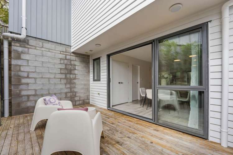 16B Dianthus Place Browns Bay_21