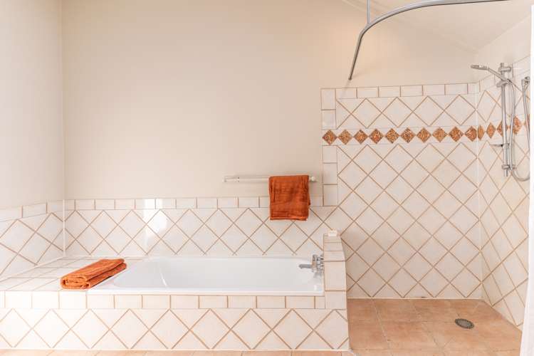 186 Broadway Avenue Palmerston North Central_14