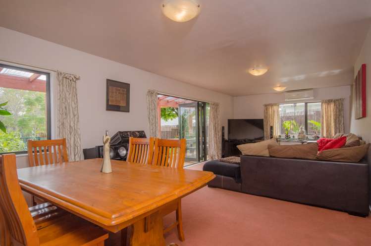 51a Chorley Avenue Massey_7