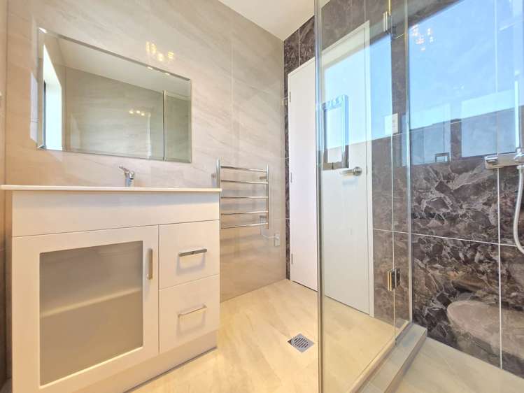 10D White Road Manurewa_11