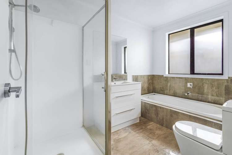 30 Blackwood Crescent Glenview_19