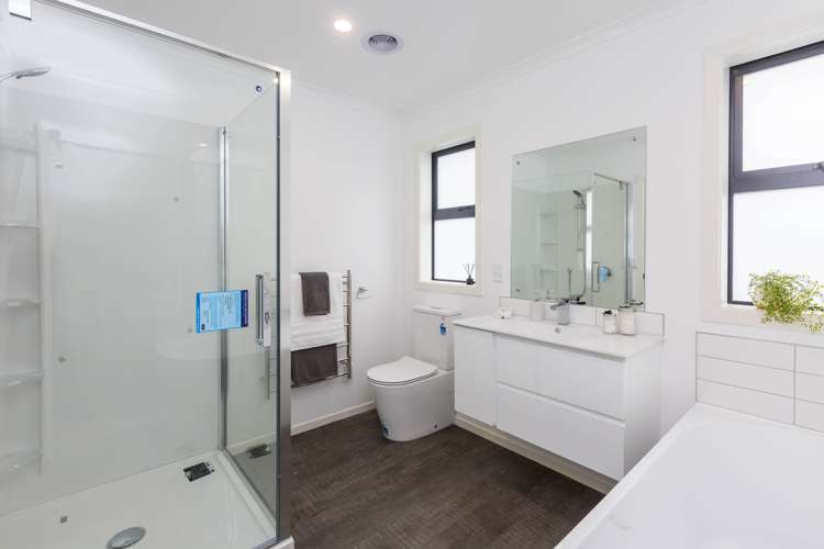 8 Passchendaele Grove Trentham_18