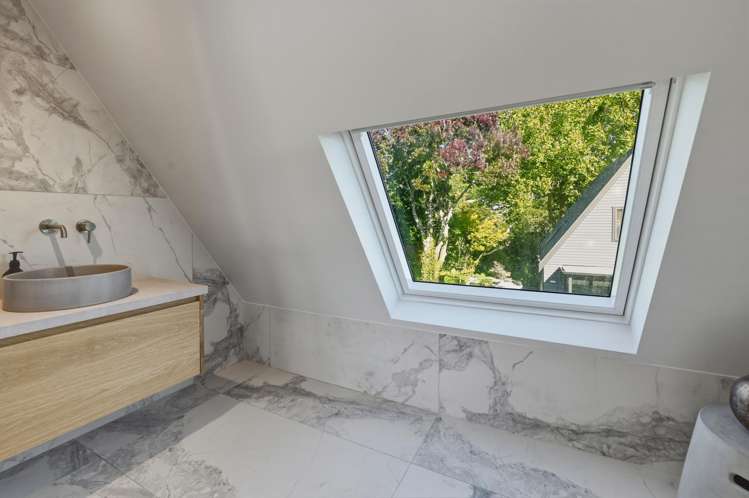 11 Calder Road Lake Okareka_26