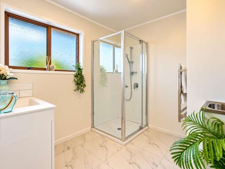 2/67A Roberton Road Avondale_8