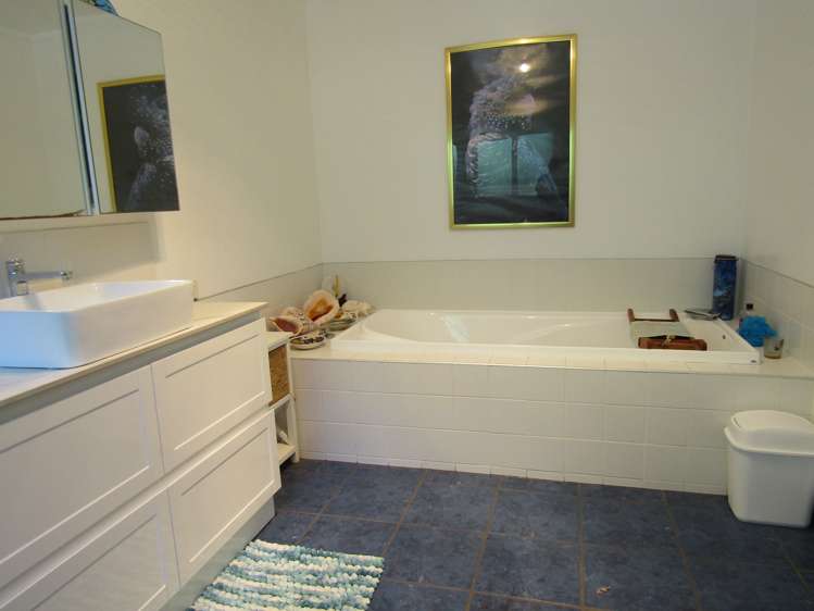 452 Holland Road Eureka_16