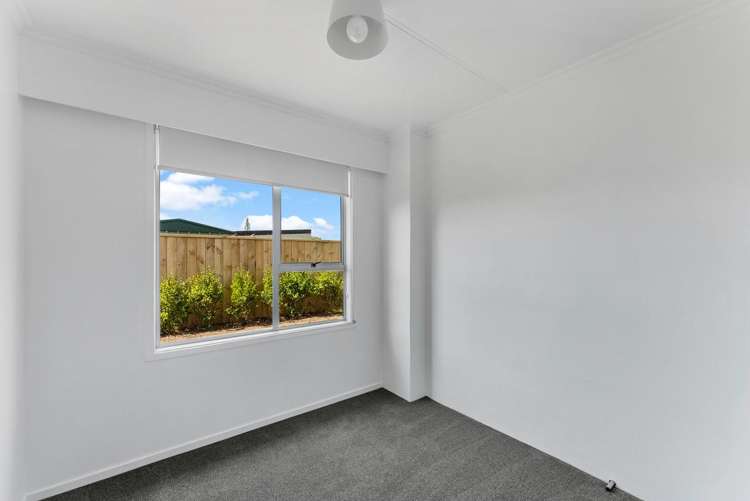 24b & 24c Omata Road Marfell_7