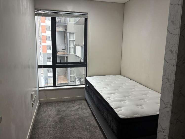 606/76 Wakefield Street 10015_3