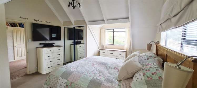 12 Gibbs Drive Woodend_12