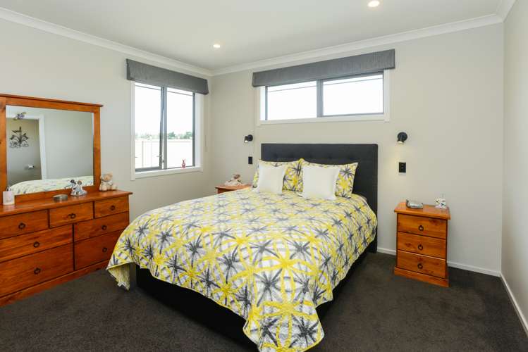 14 Pelorus Avenue Poraiti_9