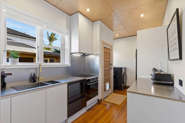 80 Walmer Road Pt Chevalier_13