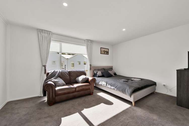 6/24 Dampier Street Woolston_18