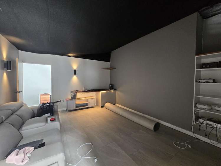 Unit 56 & 57 41-49 Bouverie Street Petone_3