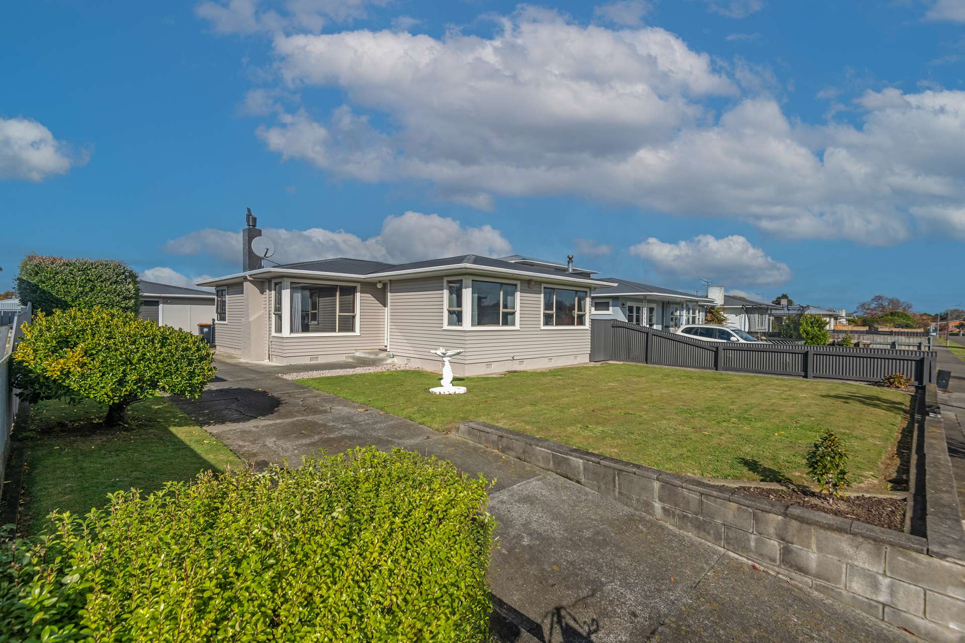 20 Somerset Crescent Highbury_0