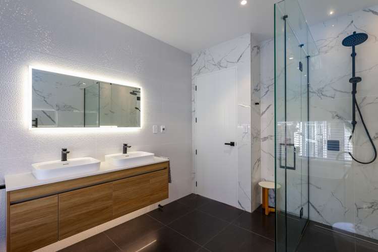 46 Bisley Avenue Moana_24