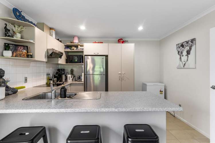 4 Ribbonwood Close_1