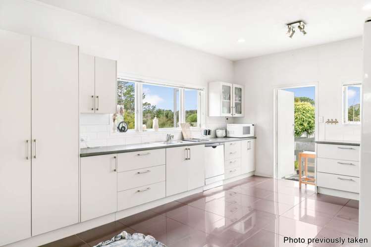 1040 Great North Road Pt Chevalier_11