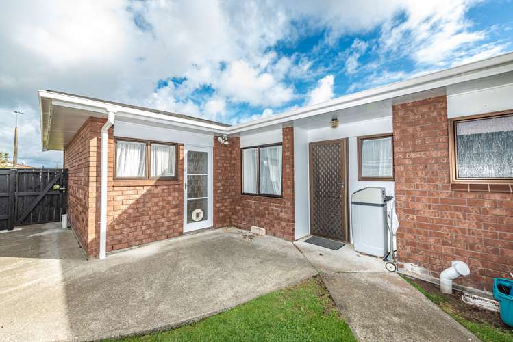 3 Warwick Place Springvale_16