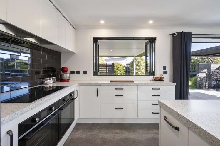 141 Pharazyn Street_4