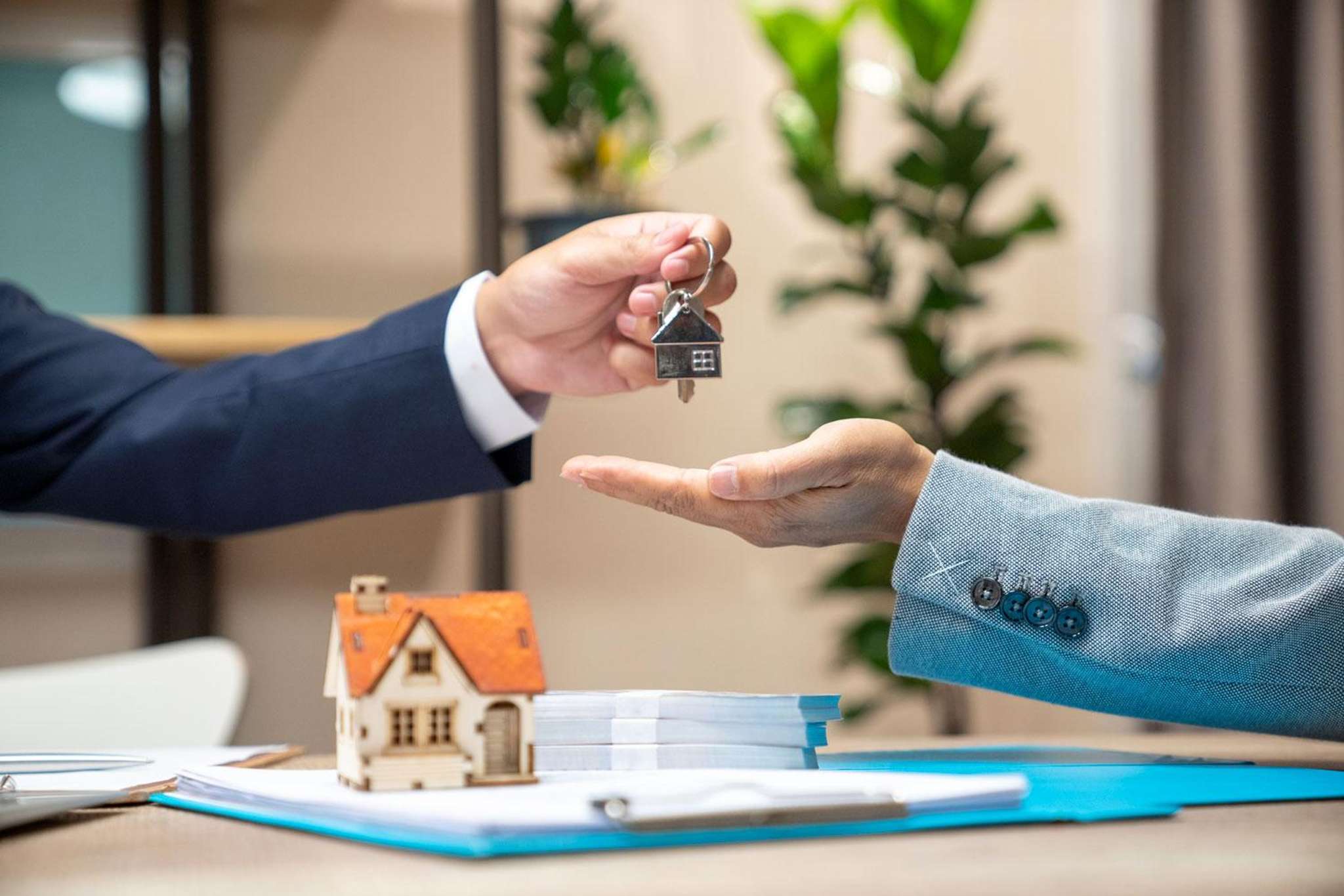 More cash, less stress: a lending strategy for investors