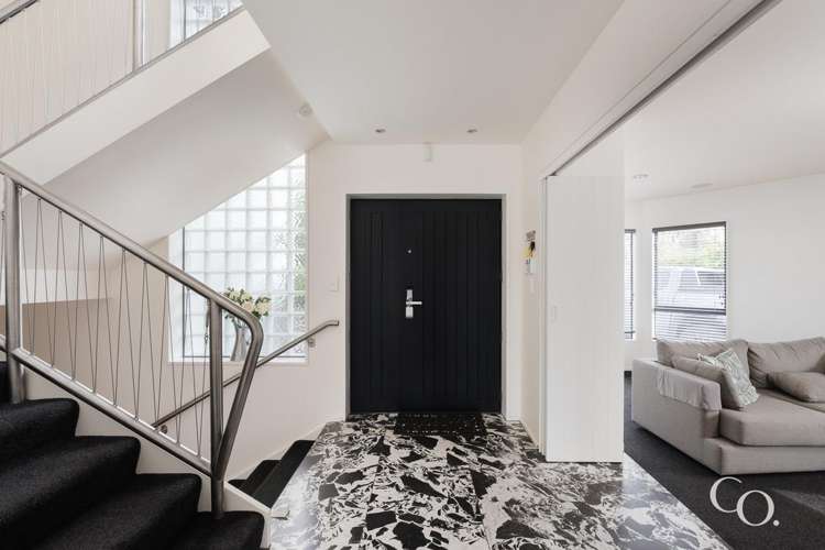 1 Seventeenth Avenue Avenues_20