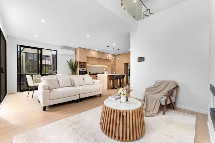 2/64 Fairview Avenue_5