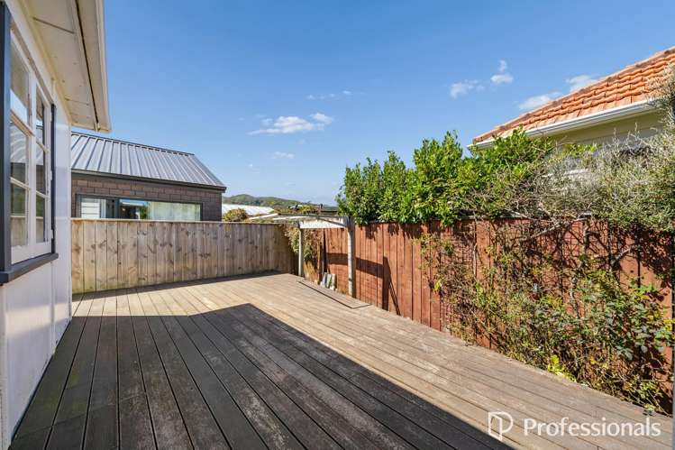 2 Churton Crescent Taita_15