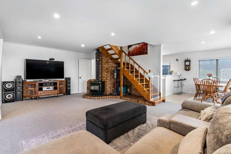 15 Flagstaff Place Massey_18